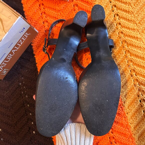 1970s Naturalizer Blue Leather T-bar Roman Mary Jane sandal heels- made in Cana - Picture 7 of 13